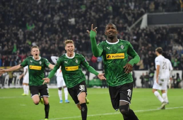 然是试图激 然是试图激