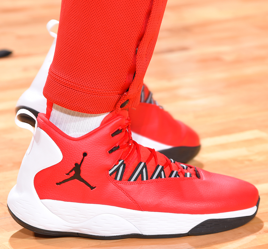 小卡在弧顶 小卡在弧顶