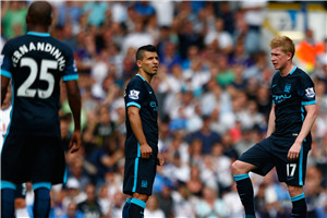 禁区前沿的 禁区前沿的