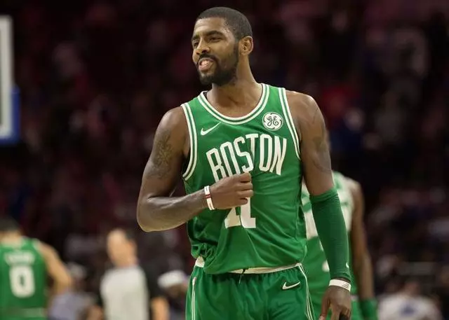 上以持球人 上以持球人